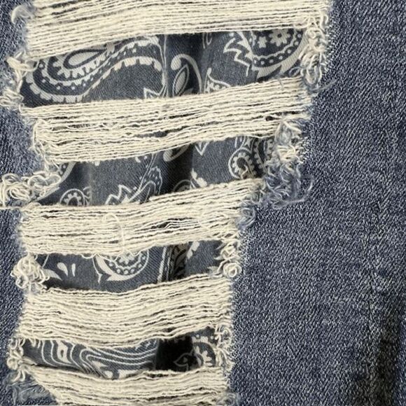 Rock & Republic Hula Denim Shorts Distressed Bandana Print Size 12 - Picture 3 of 13